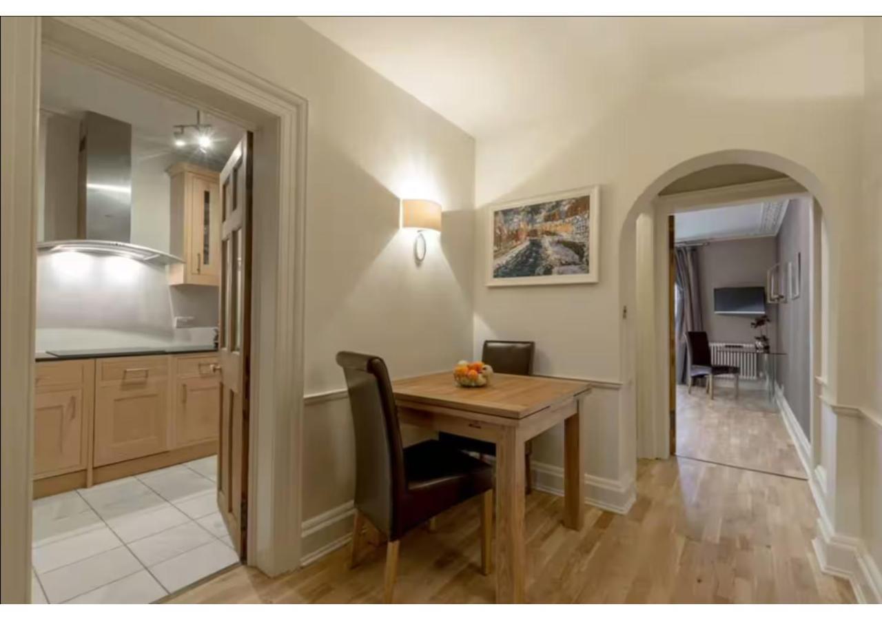Joivy Boutique Apt With Patio In New Town EDI Exterior photo